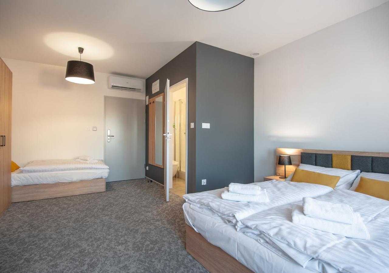 Aparthotel Gostyn Εξωτερικό φωτογραφία